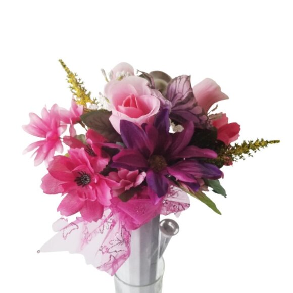 Cemetery Flowers in Spiked Cone  🌺 - Picture 5 of 9